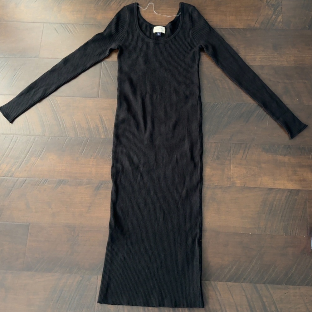 Black Ribbed Midi Dress - Picture 2 of 10